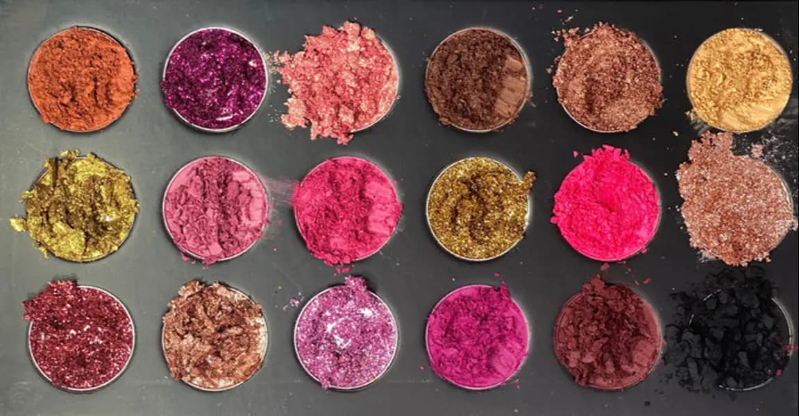 Eyeshadow palette